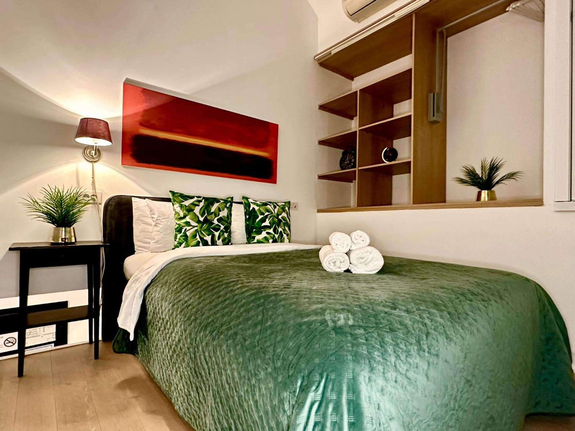 Luxury Castel By Rikas Apartment Antwerpen
