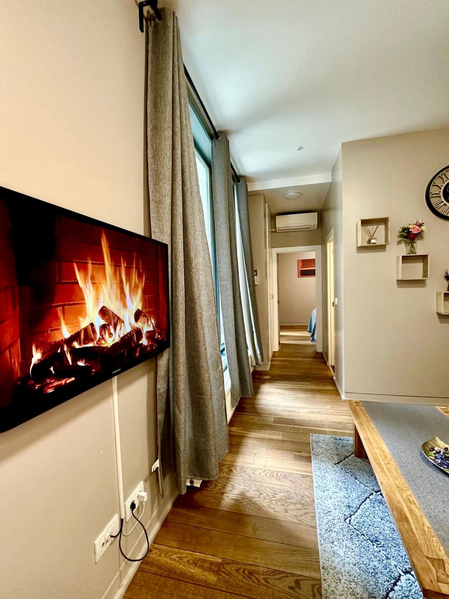 Luxury Castel By Rikas Appartement Antwerpen